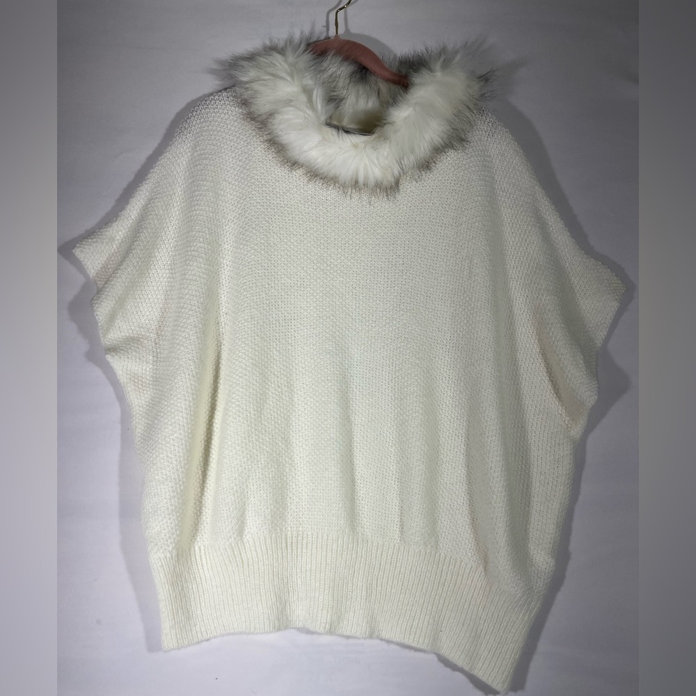 MIXIT FAUX FUR COLLAR KNIT SWEATER PONCHO‎ WOMEN OS IVORY ELEGANT ASPEN SKI